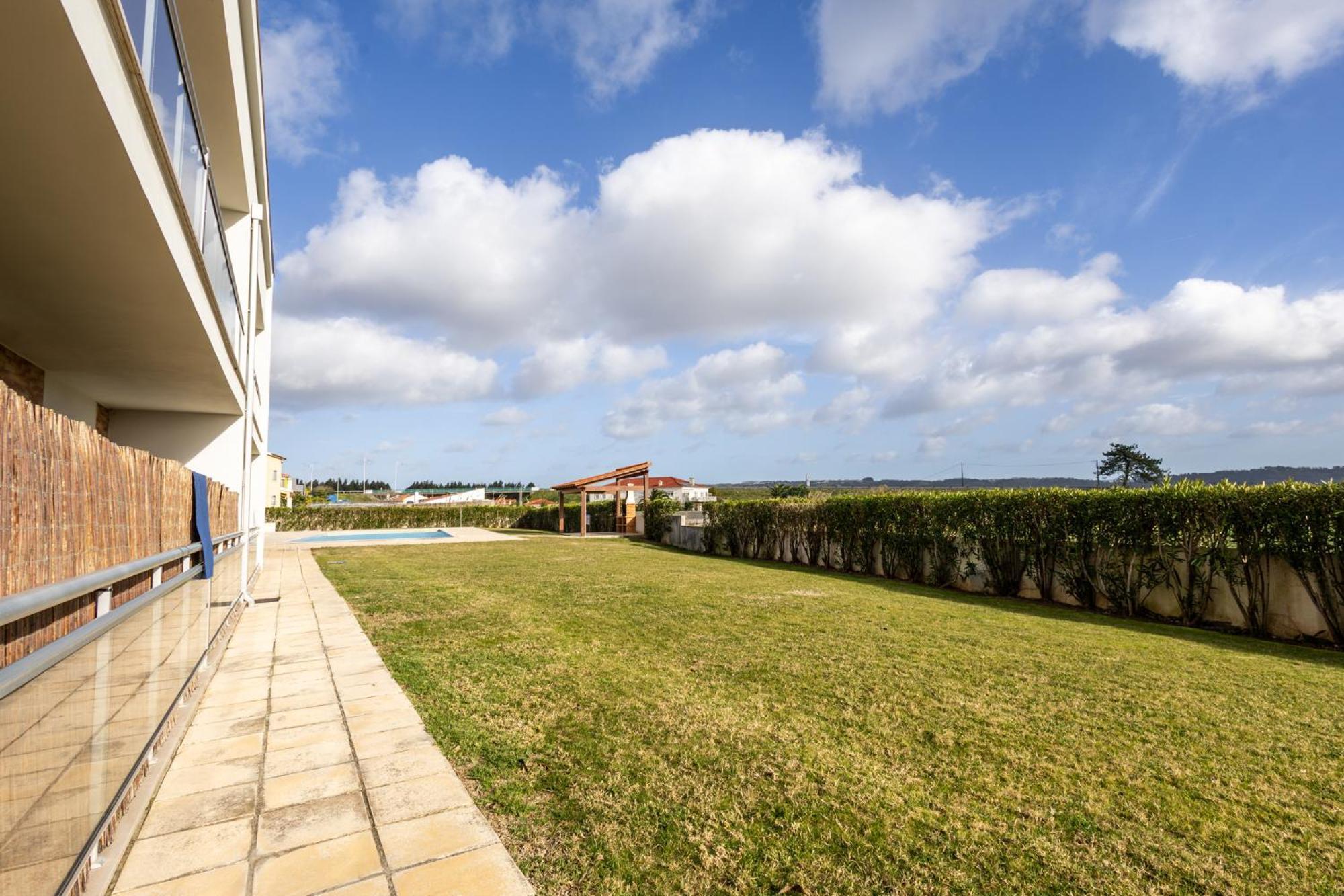 Carmen - Vista Para O Jardim São Martinho do Porto Extérieur photo